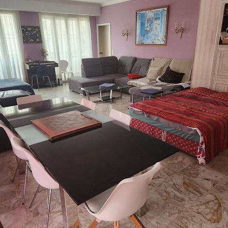 Big Apart 140M2 5Min Walk To Beach Sea &Promenade 3 Double Rooms,Big Living Room 42M2, 3 Showers,9 Beds, Free Parking Nizza Kültér fotó