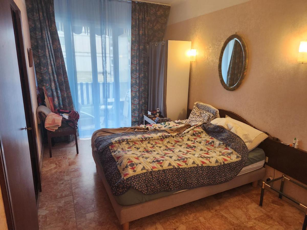 Big Apart 140M2 5Min Walk To Beach Sea &Promenade 3 Double Rooms,Big Living Room 42M2, 3 Showers,9 Beds, Free Parking Nizza Kültér fotó