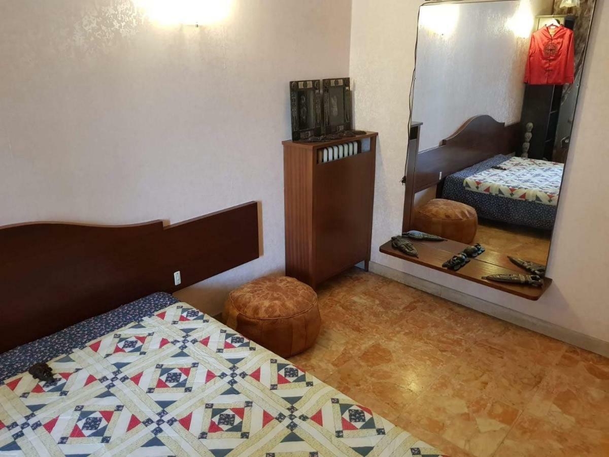Big Apart 140M2 5Min Walk To Beach Sea &Promenade 3 Double Rooms,Big Living Room 42M2, 3 Showers,9 Beds, Free Parking Nizza Kültér fotó